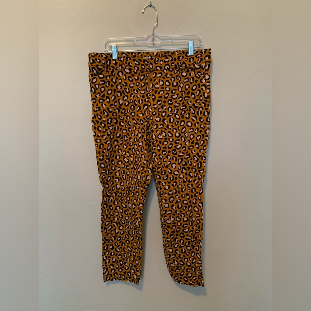 Old Navy cheetah print pants/jeans